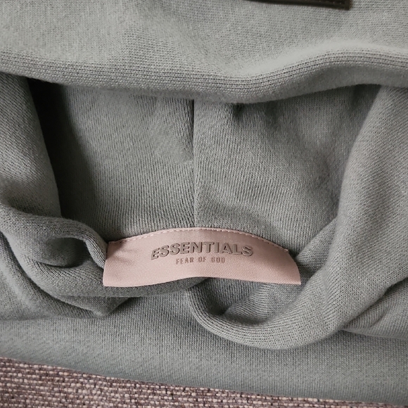 Essentials Men's XS Sycamore Hoodie - Picture 2 of 4